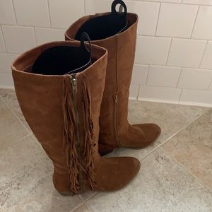 “Not Rated” brand suede boots with fringe
